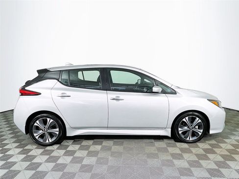Used 2021 Nissan Leaf SV FWD image 10