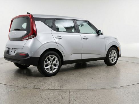 Used 2025 Kia Soul LX w/ LX Technology Package image 9