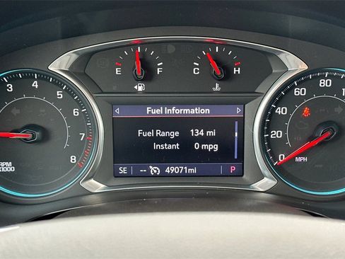 Used 2021 Chevrolet Traverse Premier image 22