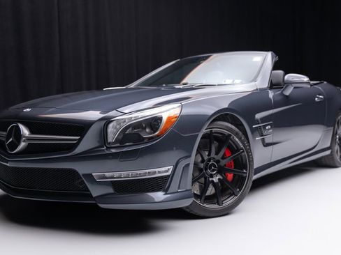 Used 2015 Mercedes-Benz SL 63 AMG w/ Driver Assistance Package image 23