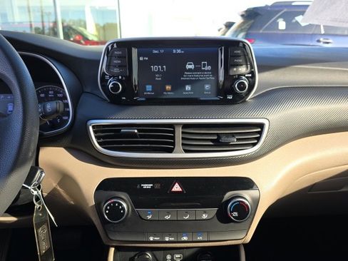 Used 2019 Hyundai Tucson SE w/ Cargo Package image 11