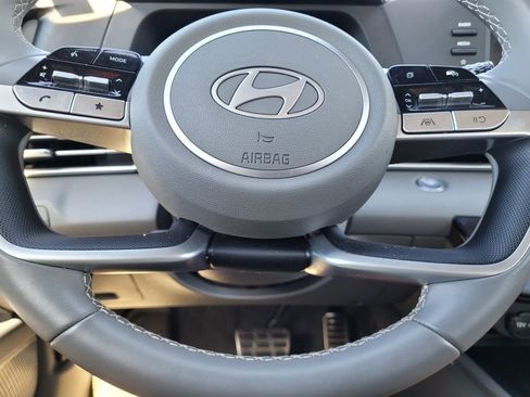 Certified 2025 Hyundai Elantra Sport image 31