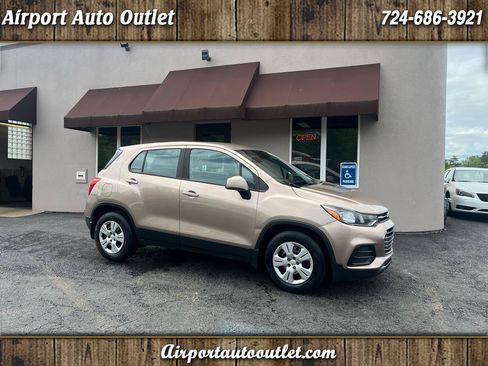 Used 2018 Chevrolet Trax LS w/ LPO, Protection Package FWD image 1