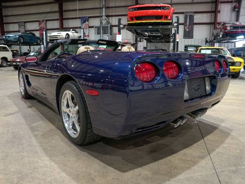 Used 2000 Chevrolet Corvette Convertible w/ Memory Pkg RWD image 6