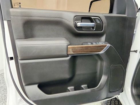 Used 2022 Chevrolet Silverado 1500 RST w/ Safety Package AWD/4WD image 10