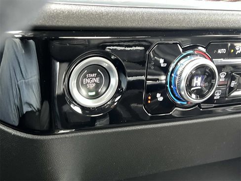 Certified 2023 GMC Sierra 1500 Elevation image 21