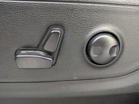 Used 2023 RAM 1500 Big Horn AWD/4WD image 20