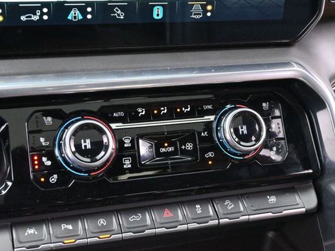 Used 2023 GMC Sierra 1500 Denali Ultimate image 23