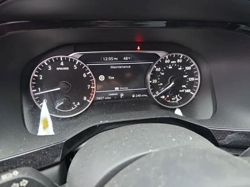 Used 2025 Nissan Pathfinder SV w/ Cargo Package image 6