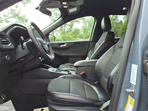 Used 2024 Ford Escape ST-Line w/ Tech Pack #1 FWD image 12