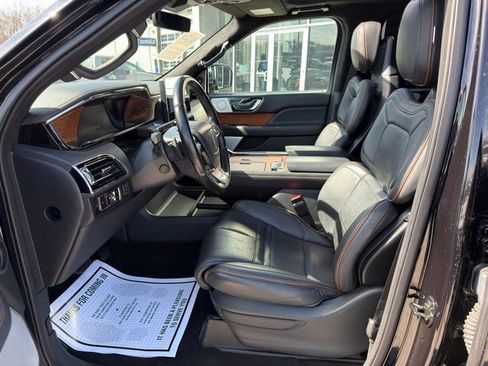 Used 2023 Lincoln Navigator L Black Label AWD/4WD image 15