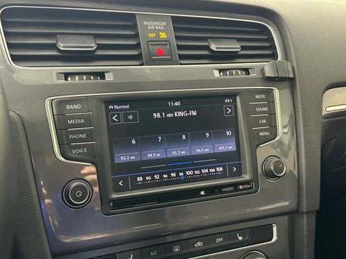 Used 2017 Volkswagen Golf Alltrack SE image 43