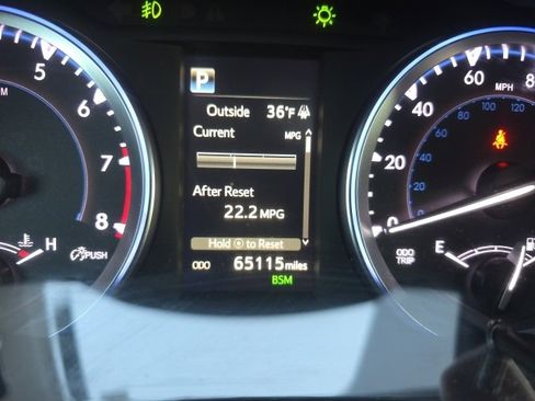 Used 2017 Toyota Highlander XLE image 10