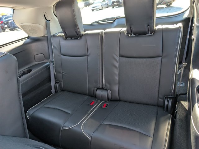 Used 2017 INFINITI QX60 FWD w/ Deluxe Technology Package image 16