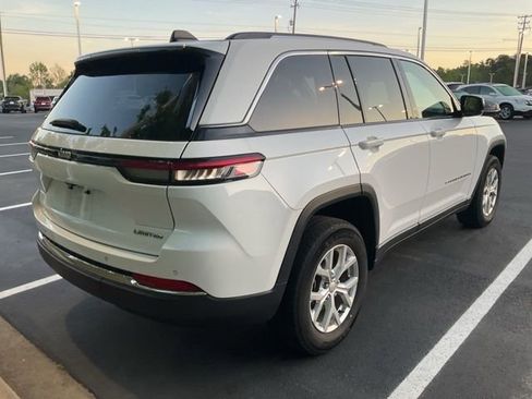 Used 2023 Jeep Grand Cherokee Limited image 7