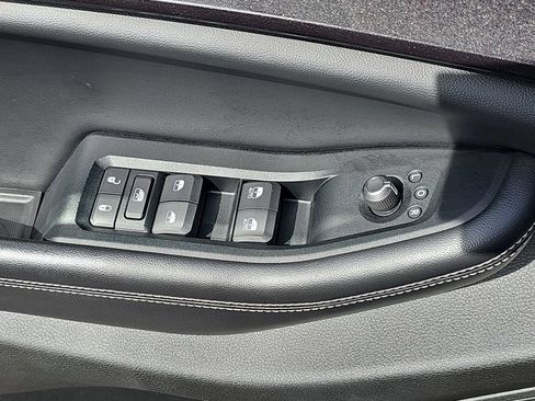Used 2023 Jeep Grand Cherokee Altitude AWD/4WD image 28