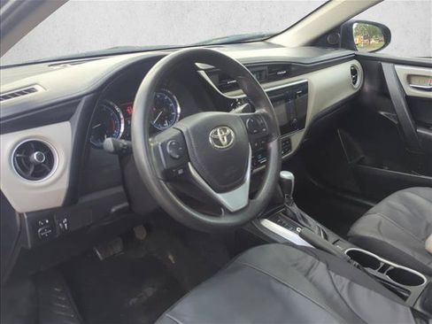 Used 2017 Toyota Corolla LE FWD image 9