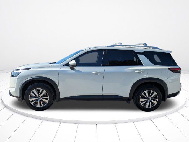 Used 2023 Nissan Pathfinder SL FWD image 7