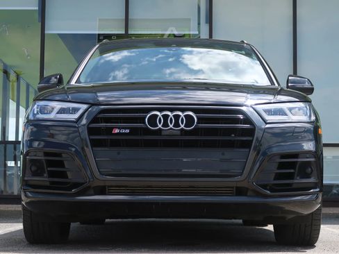 Used 2019 Audi SQ5 Prestige w/ Prestige Package AWD/4WD image 3