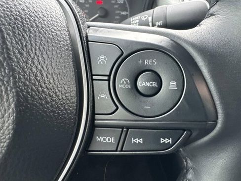 Certified 2025 Toyota Corolla SE image 24