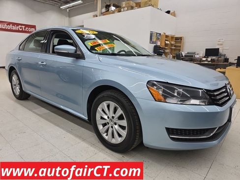 Used 2013 Volkswagen Passat 2.5 S FWD image 1