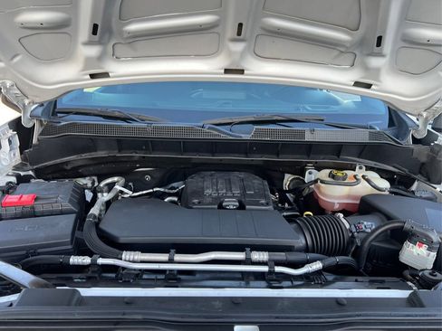 Used 2022 Chevrolet Silverado 1500 Custom w/ LPO, Blackout Package image 12