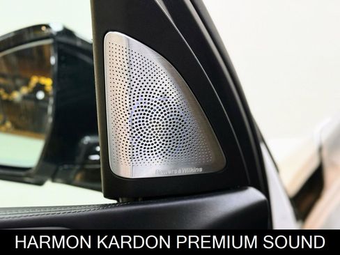 Used 2021 BMW X7 M50i w/ Dynamic Handling Package image 14