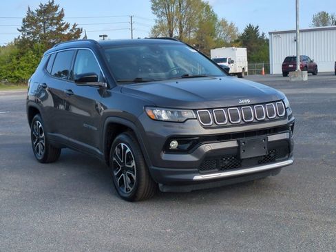 Used 2022 Jeep Compass Limited w/ Sun and Sound Group image 1