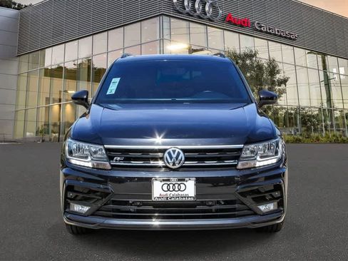Used 2021 Volkswagen Tiguan SE R-Line FWD image 6