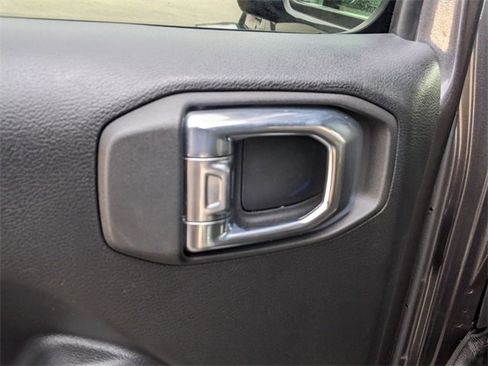 Used 2021 Jeep Wrangler Unlimited Rubicon w/ LED Lighting Group image 27