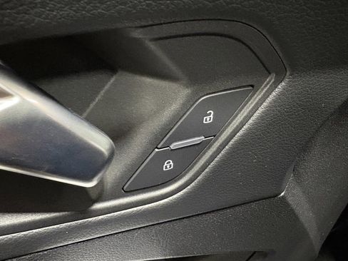 Used 2024 Audi Q3 2.0T Premium Plus w/ Premium Plus Package image 20