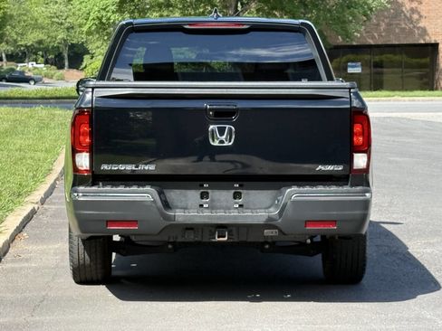Used 2020 Honda Ridgeline Sport image 5