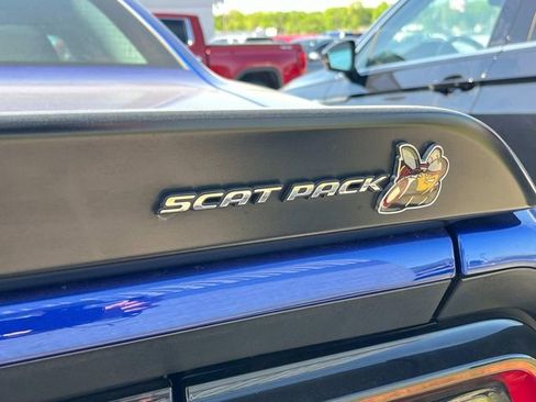 Used 2021 Dodge Challenger R/T Scat Pack w/ Scat Pack Stripe image 12