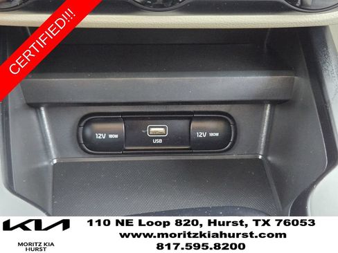 Certified 2025 Kia Soul LX w/ LX Technology Package FWD image 22