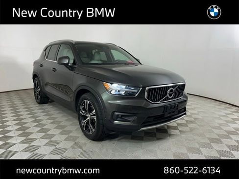 Used 2019 Volvo XC40 T5 Inscription AWD/4WD image 1