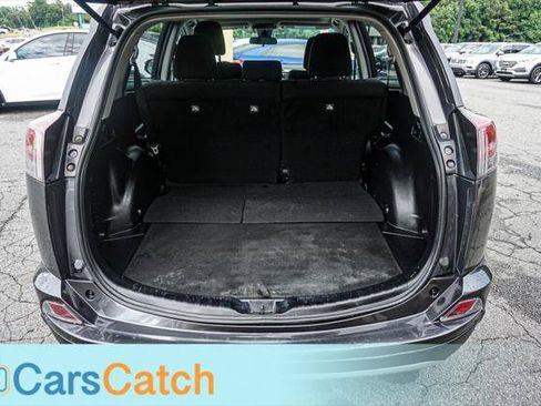Used 2018 Toyota RAV4 XLE FWD image 35