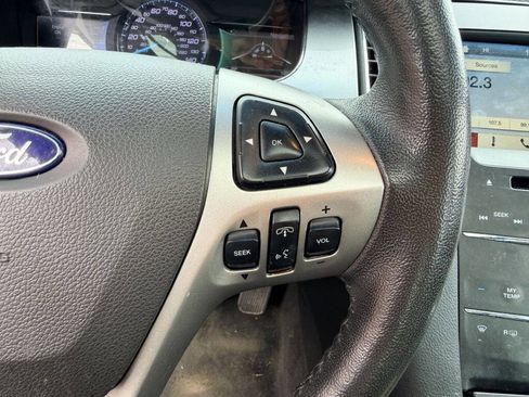 Used 2018 Ford Taurus SEL w/ Equipment Group 201A image 15