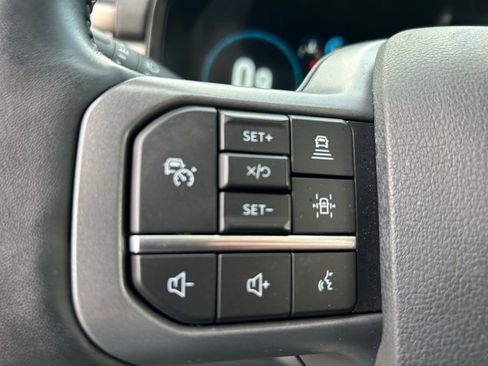 Certified 2022 Ford F150 Lariat w/ Equipment Group 502A High image 25