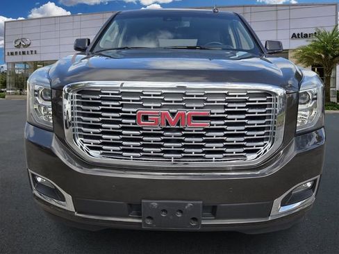 Used 2020 GMC Yukon Denali w/ Denali Ultimate Package image 3