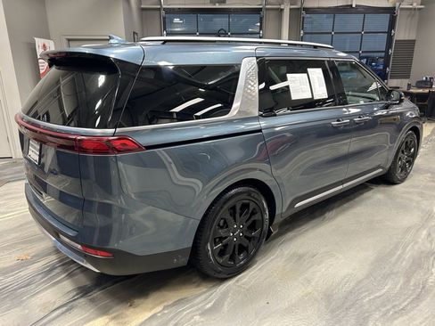 Used 2022 Kia Carnival SX Prestige image 30