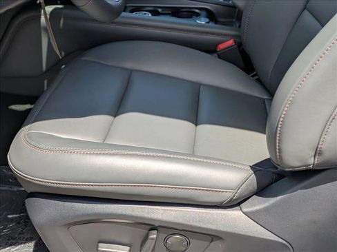 New 2026 Ford Explorer Active w/ Active Comfort Package RWD image 4