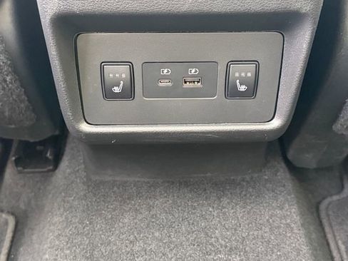 Used 2021 Nissan Rogue SV image 33