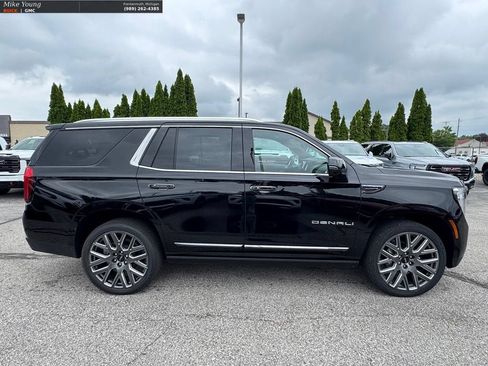 New 2026 GMC Yukon Denali Ultimate AWD/4WD image 8