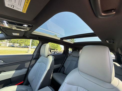 Used 2023 Kia Sportage X-Line w/ X-Line Premium Package AWD/4WD image 23