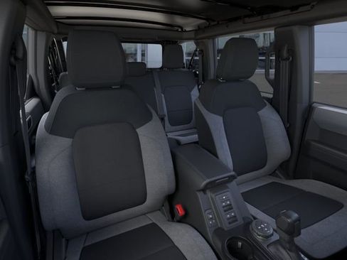 New 2025 Ford Bronco 4-Door AWD/4WD image 10