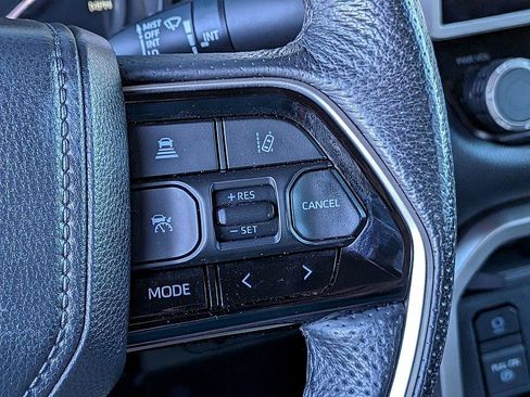 Used 2023 Toyota Tundra Limited image 19