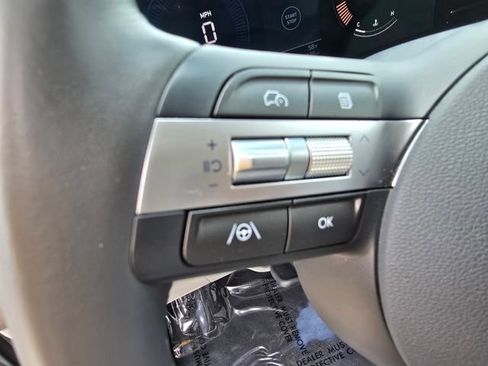 Used 2025 Hyundai Kona SEL AWD/4WD image 24