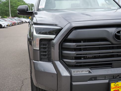 Used 2024 Toyota Tundra SR5 w/ SR5 Convenience Package AWD/4WD image 17