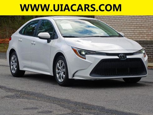 Used 2022 Toyota Corolla LE image 5