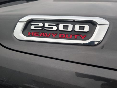 Used 2024 RAM 2500 Laramie AWD/4WD image 10